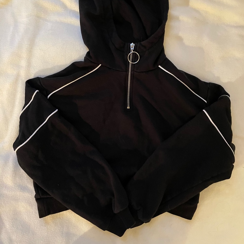 Cropped Zip-up Sweater
